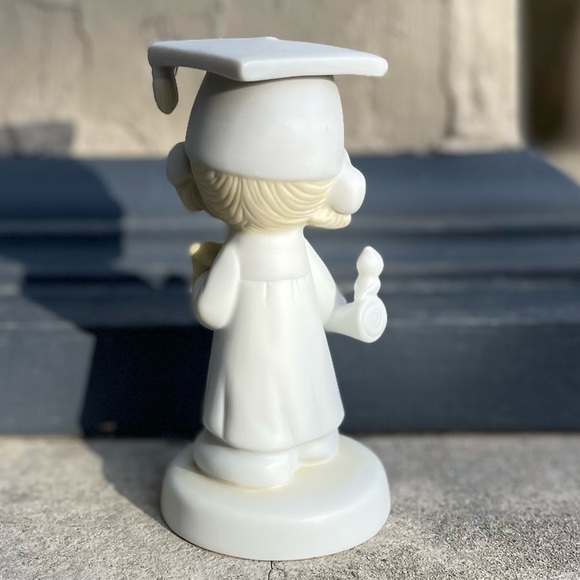 Vintage Enesco Precious Moments Graduate Figurine - Picture 4 of 4